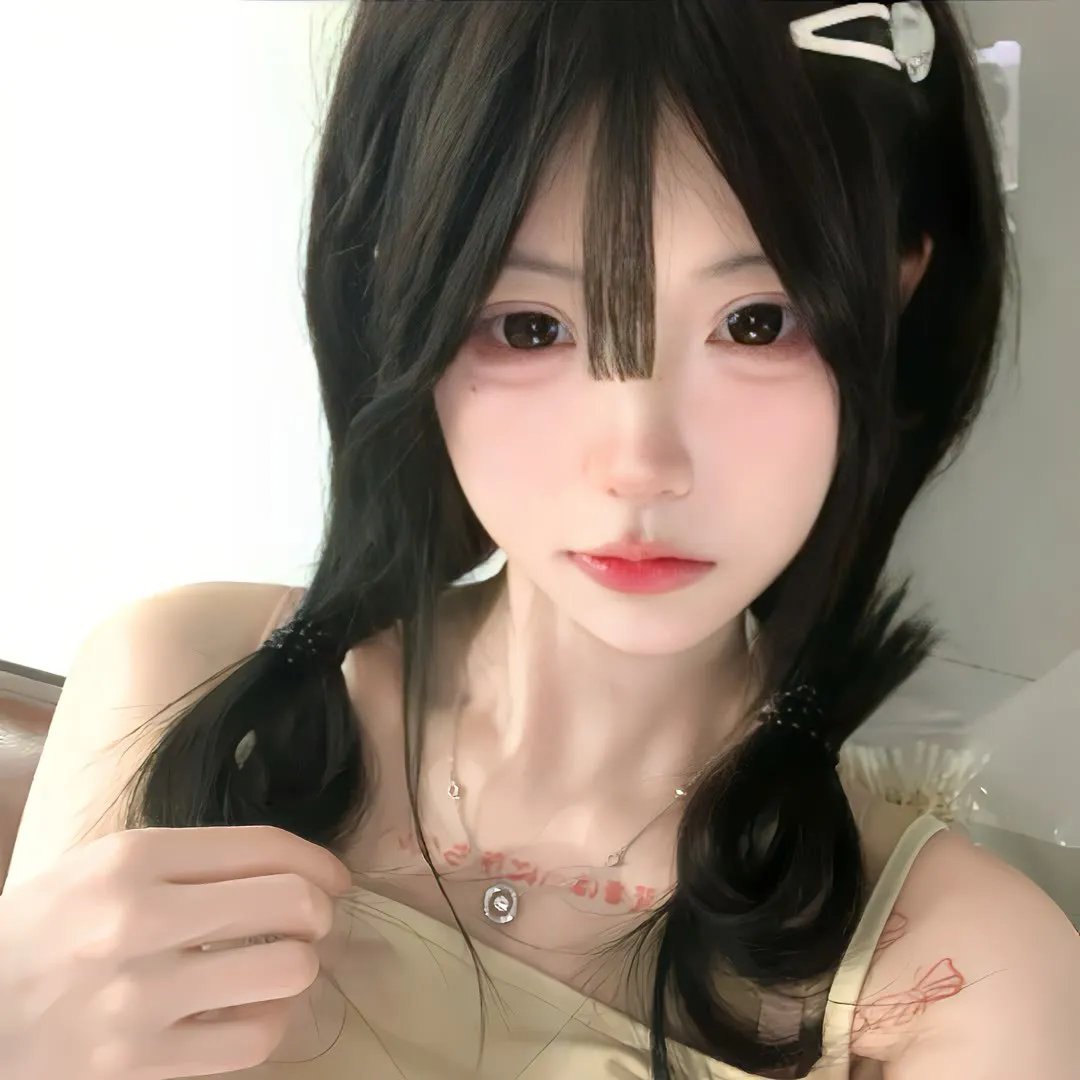 衣柜里的猫